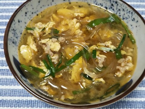 挽き肉とニラと卵とマロニーの中華スープ☆